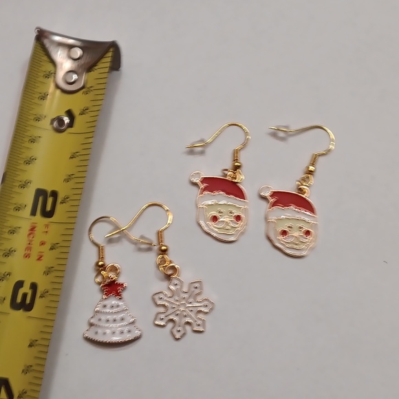 NWT Bundle of Two Pairs of Adorable Gold Dangling Christmas Earrings!! - Picture 3 of 4